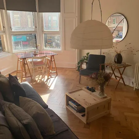 Stylish West End Apartment - Commonwealth Games