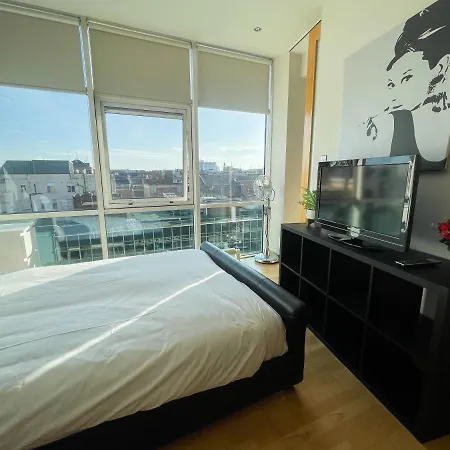 Centre 2-bed Parking Jacuzzi Bath * 格拉斯哥