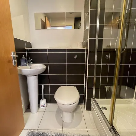 Kelvingrove 2 Bedroom - Private Parking Glasgow