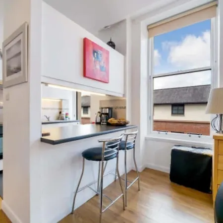 Apartment 1 Bedroom Merchant Glasgow