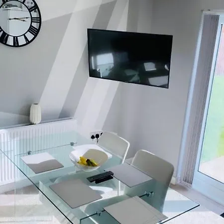 Cop26 Luxury 3 Bedroom Detached House - Cop26 Event Climate Change Villa *