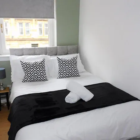 1 Bedroom Apt In Glasgow'S Southside, Close To Bars And Restaurants アパート グラスゴー