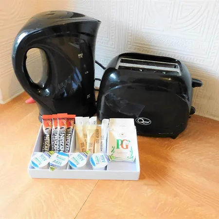1 Bedroom Apt In Glasgow'S Southside, Close To Bars And Restaurants