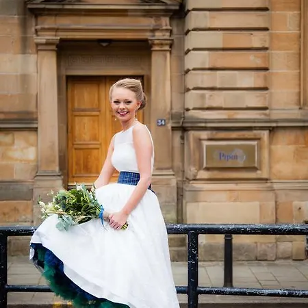 The Pipers' Tryst Hotel Glasgow