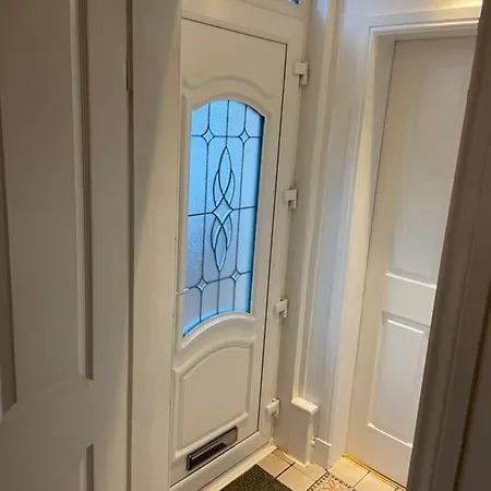 Cheerful One Bedroom With Parking Space. Дом отдыха