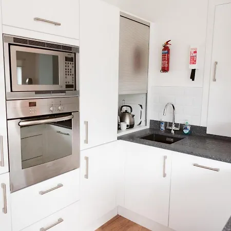 Pass The Keys Stylish 2bed Unit Apartment