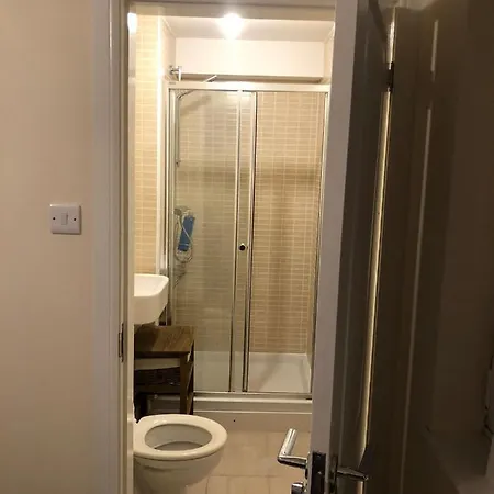 Cop26 Private Doubleroom W/ensuite Climate Un Free Breakfast לינה וארוחת בוקר גלאזגו