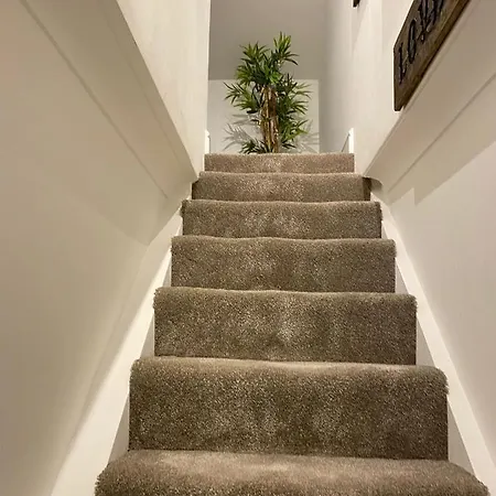 Villa Entire 4 Bedroom House For Rent Through Cop 26