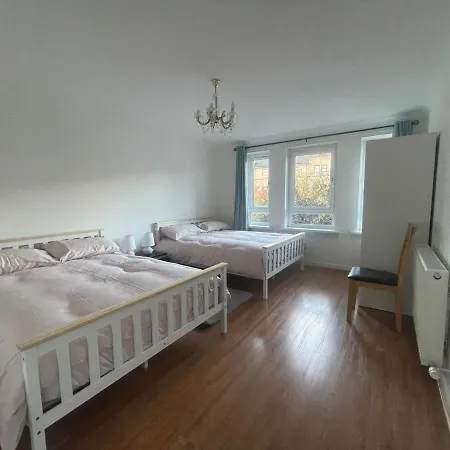 Private Apartment In Glasgow For 1-8Ppl Apartment *