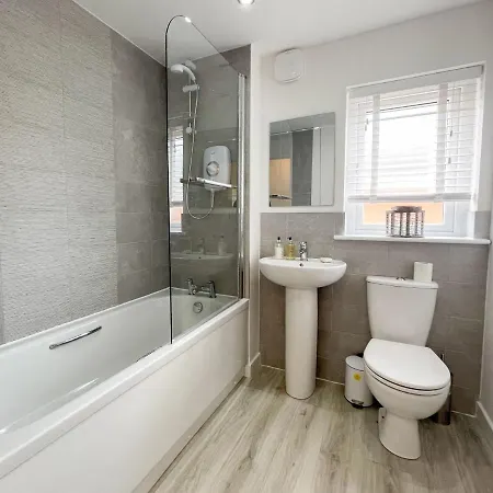 Newly Developed 3 Bedroom Holiday home Glasgow