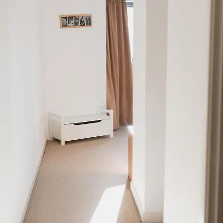 Lovely 2-bed Flat Harbour Free Parking - Pass The Keys *