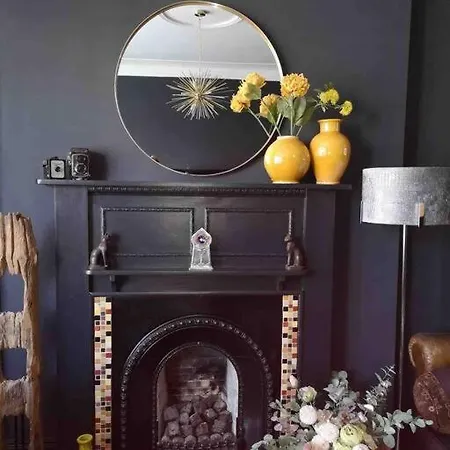 Traditional Close To Centre & Hampden * Glasgow