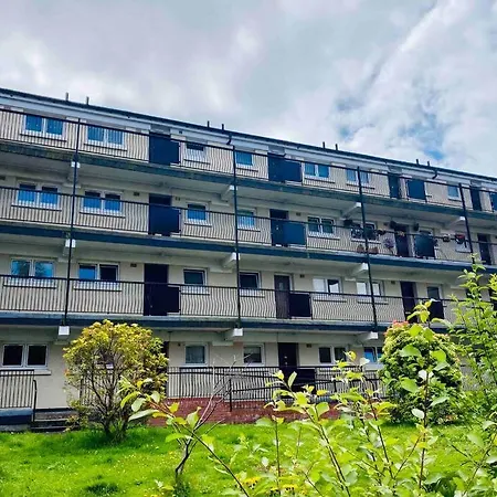 Chic Flat With Balcony Close To Merchant * Glasgow