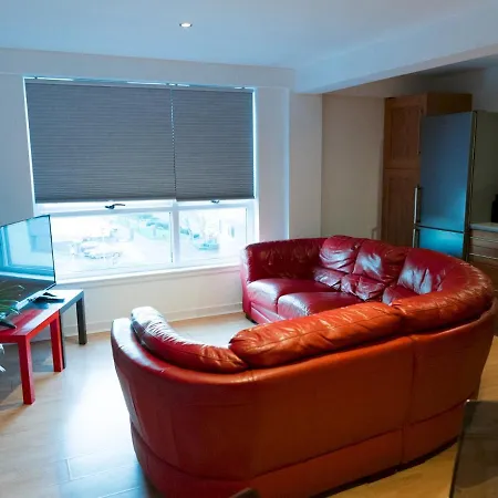 Pass The Keys 2-Bed Merchant City Glasgow G1 Apartment