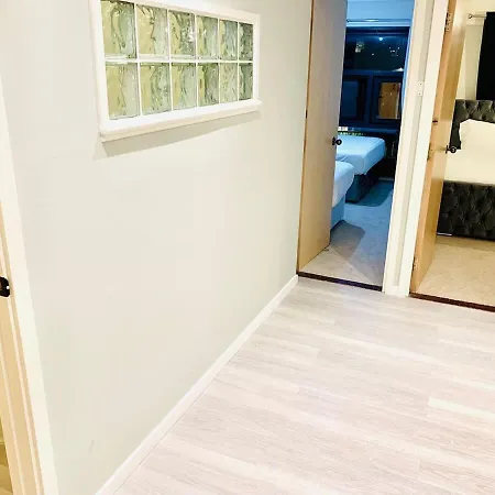Apartment Centre G1 Penthouse With Riverviews - Duplex *