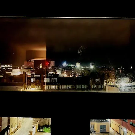 Apartment Centre G1 Penthouse With Riverviews - Duplex Glasgow