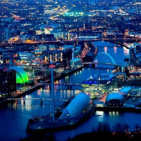 Centre G1 Penthouse With Riverviews - Duplex