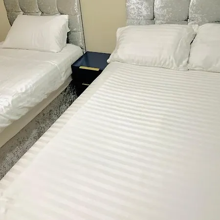 Centre G1 Penthouse With Riverviews - Duplex