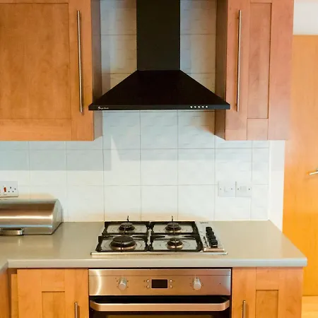 Pass The Keys 2-Bed Merchant City Glasgow G1 Glasgow