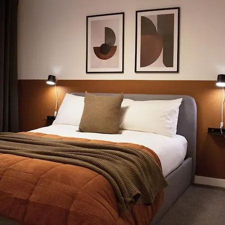 Stylish At Kelvinbridge In The West End Of Apartment *