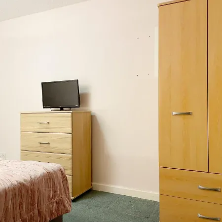 Cozy Nights 2 Aparthotel Glasgow
