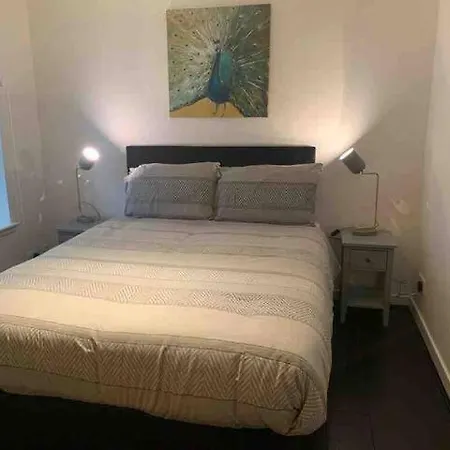 Dreamhouse At Oswald Street, Centre