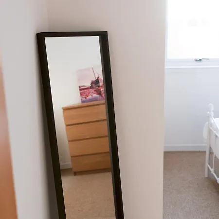 Pass The Keys 2-Bed Merchant City Glasgow G1 * Glasgow