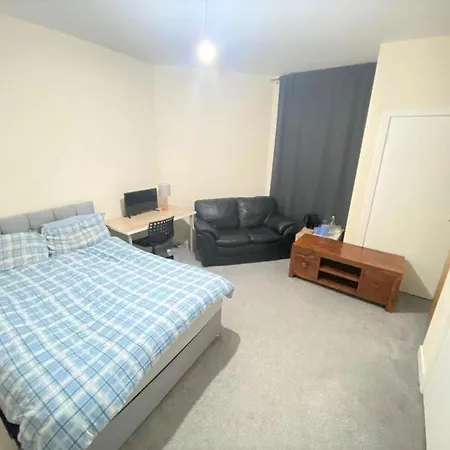 Guest house Midlockhouse