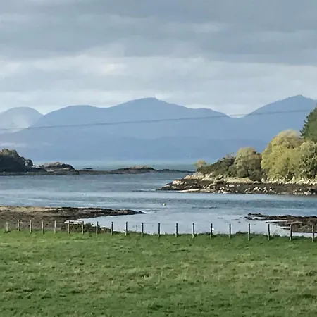 The West Highland Way Pitches Hotel