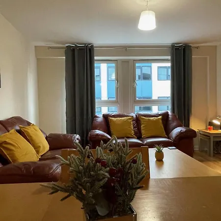 Apex Morrison St Apartment 2 *
