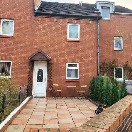 Modern House Close To غلاسغو