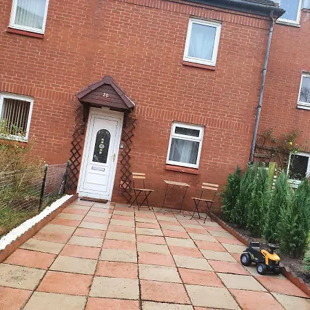 Modern House Close To Apartamento Glasgow