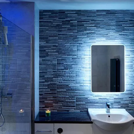 Centre With Free Secure Underground Parking Glasgow