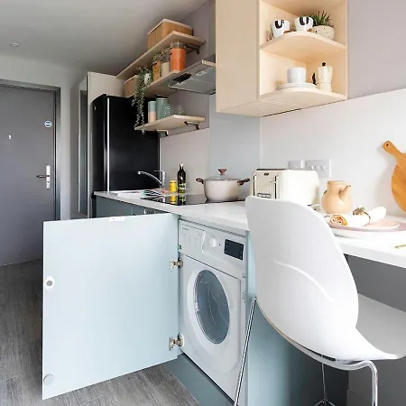 Apartment Student Only - Modern Studio Apartments In Glasgow *