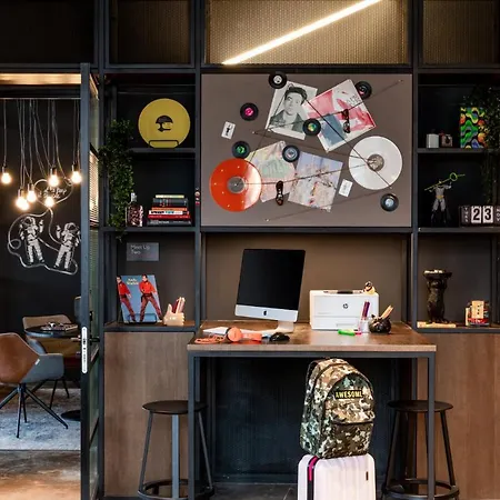 Hotel Moxy Sec