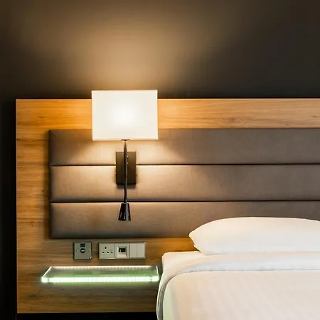 Moxy Sec Отель Глазго