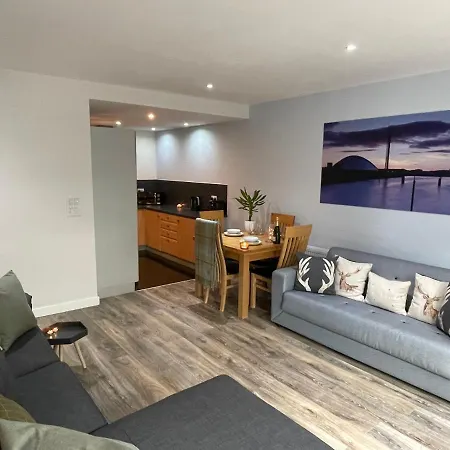 Appartement Riverside West End *