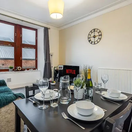 Caledonia Suite, Netflix, Free Parking Glasgow