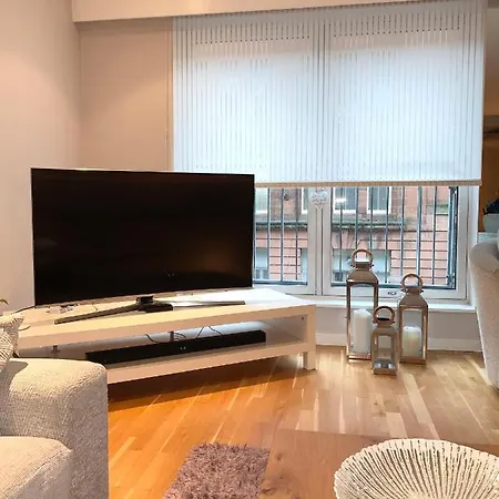 Apartment Merchant Luxury 2 Bedroom With Secure Parking Available On Request Glasgow