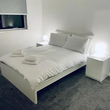 Apartment Modern 2 Bedroom With Free Parking Glasgow