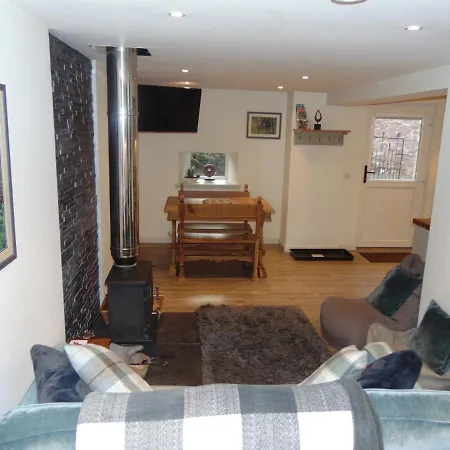 Dreamwood Cottage, Loch Lomond, Luxury Apartment. 格拉斯哥
