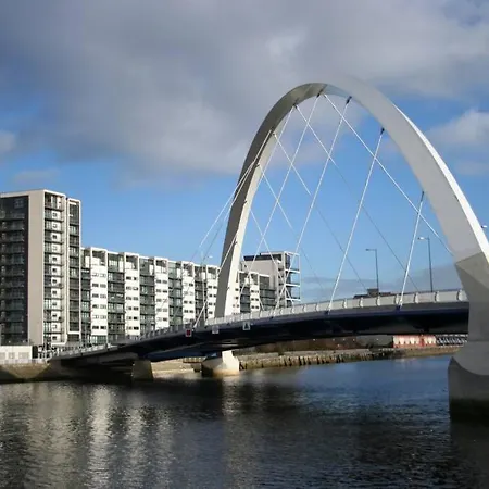 Riverside Exec With Balcony - Secc/hydro Glasgow
