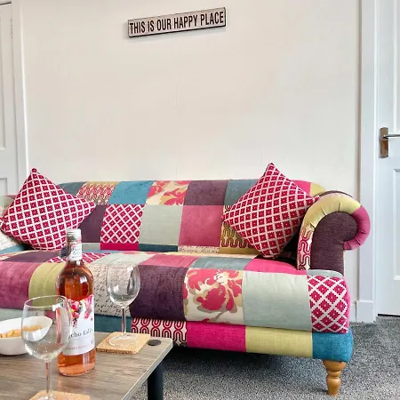 Lägenhet Bella House - 3 Bed House In Glasgow