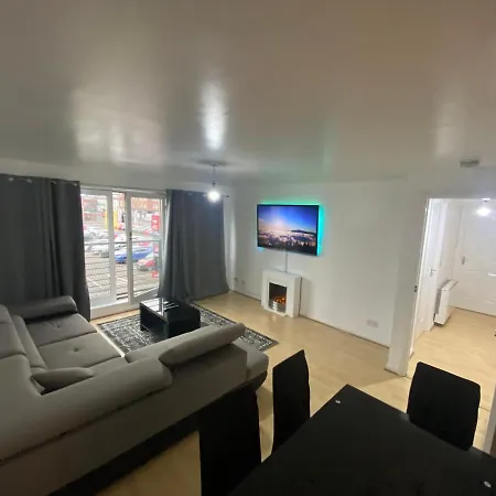 Prime Central Location 2bedapartmentsecure Parking