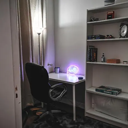 3 Bed In The Heart Of Westend Of *