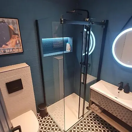 Beautiful 2bed House With Garden, Walking Distance To Town - Free Parking Apartamento