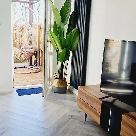 Beautiful 2Bedroom House With Garden Semesterbostad *