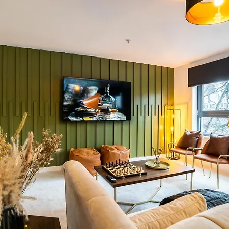 The Arran - Your Stylish Scottish Getaway! * Glasgow