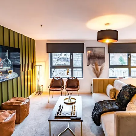 The Arran - Your Stylish Scottish Getaway! アパート *