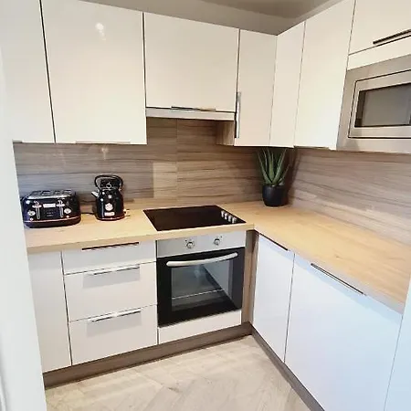 Apartamento Beautiful 2bed House With Garden, Walking Distance To Town - Free Parking Glasgow